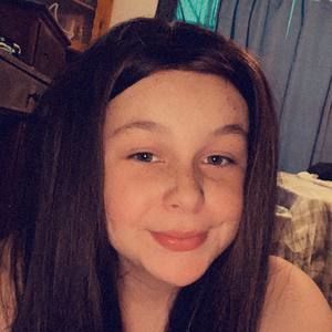 Meet your Posher, Macy